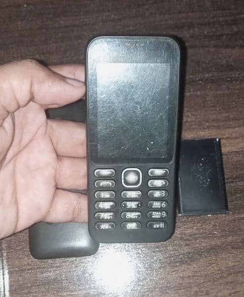 Nokia 222 Mobile 4