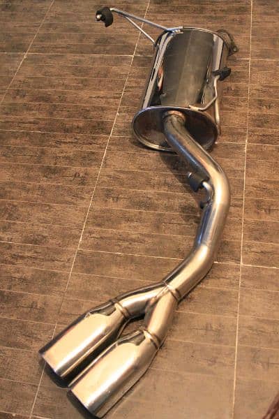 TOYOTA ALPHARD FGK MODELLISTA CHAMBERED EXHAUST SYSTEM DUAL SQUARE TIP 2