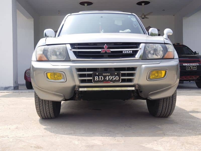 Mitsubishi Pajero 3