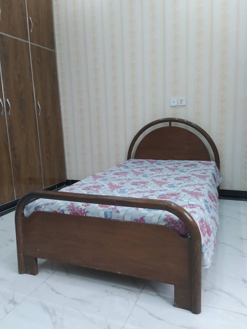 Single Bed 0