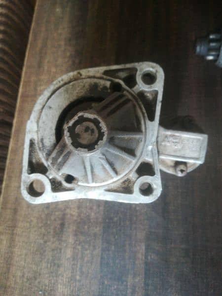 mazda f8 petrol engine self in ok condition. 7