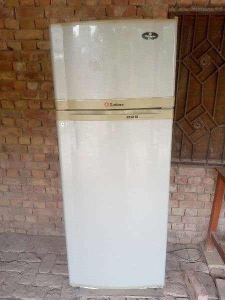 fridge dawlance medium size 0