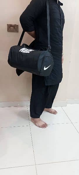 Gym bag / kit bag / sports bag 14