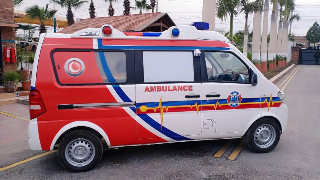 DFSK Prince Mini Amulance 1