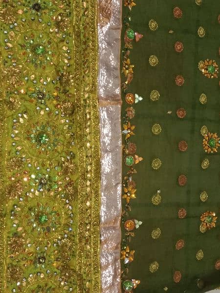 A perfect sharara for wearing on mehndi function. 5