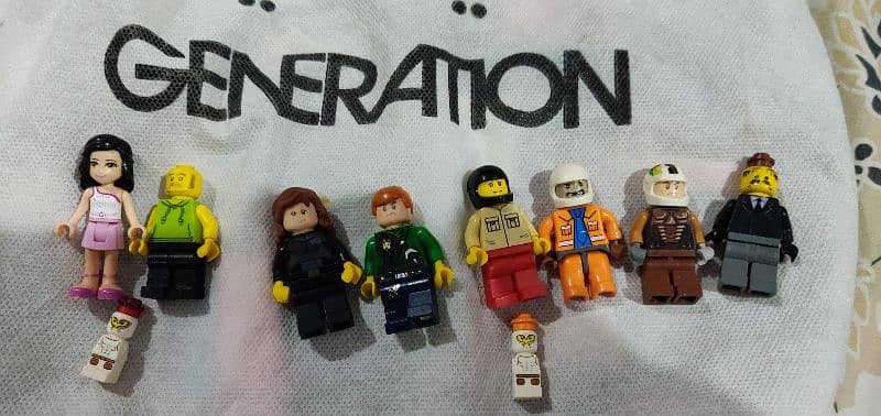lego mini figures and many more character 4