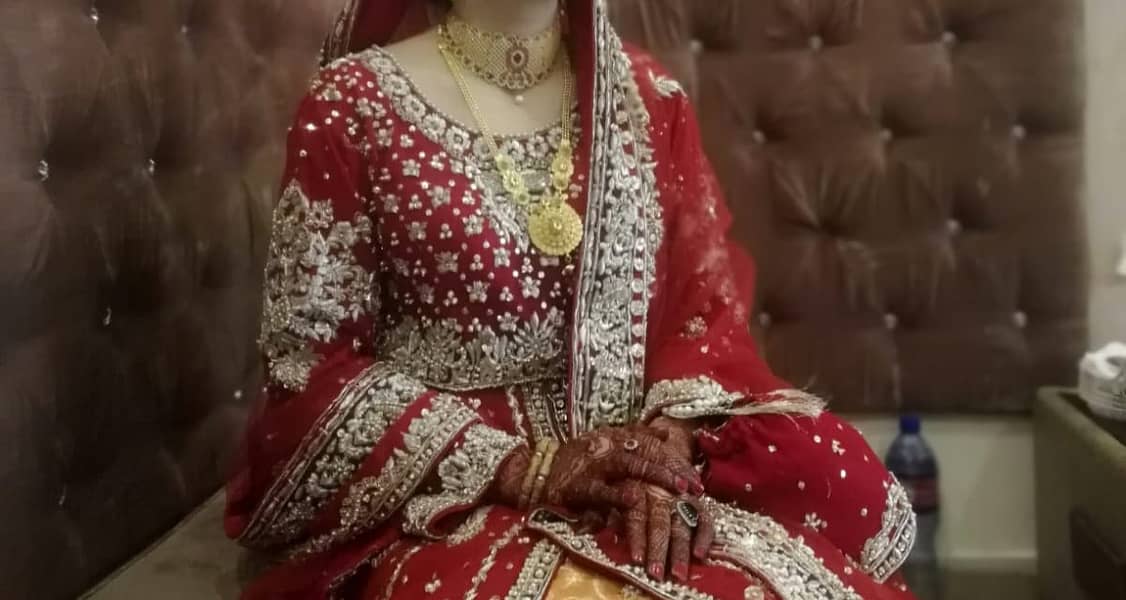 Wedding Dress/Bridal Lehnga/Bridal Dress in Lahore Urgent sale 4