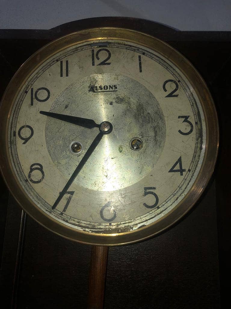 ANTIQUE WORLD PRESENTS AUNIQUE WALL CLOCK ANOSONIA USA IN WORKING 6