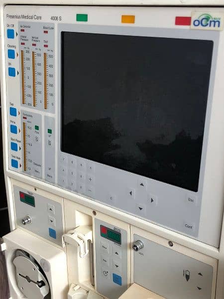 Dialysis Machine 8