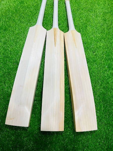 CUSTOMIZED ORIGINAL ENGLISH WILLOW BATS 6