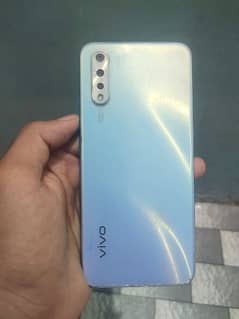 vivo s1 4 128gb box and charger all ok