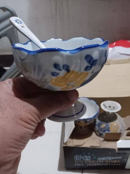 Ice cream set , cup and spoon china clay crockery 4