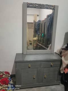 only Dressing Table with mirror
