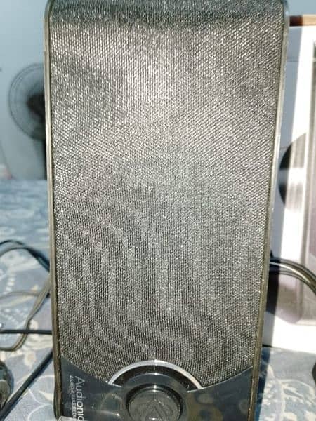 Audionic speaker 1