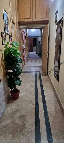 Girls Hostel, s sharing rooms near raiwend Road available 2