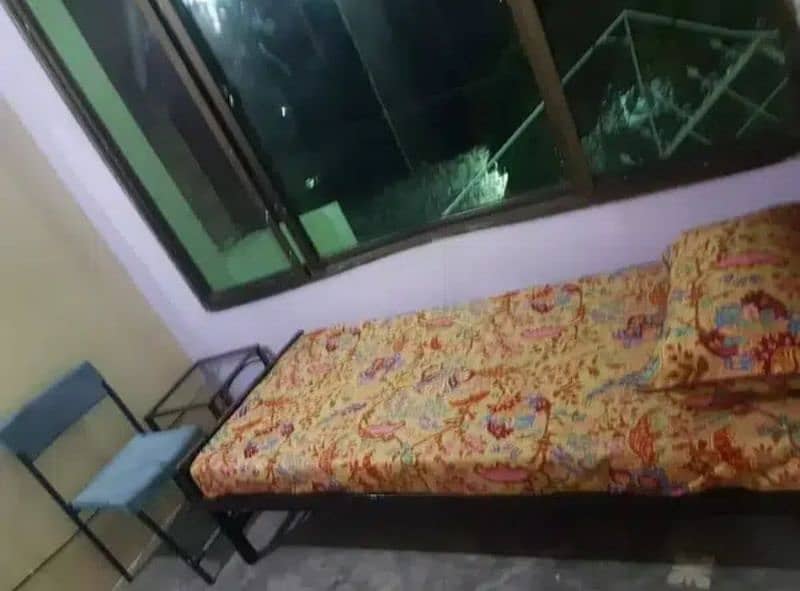 Girls Hostel, s sharing rooms near raiwend Road available 5