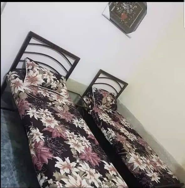 Girls Hostel, s sharing rooms near raiwend Road available 6