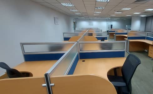 Set of 8 Workstations & 8 drawers in imported sheet; Size: 4.5ft x 4ft