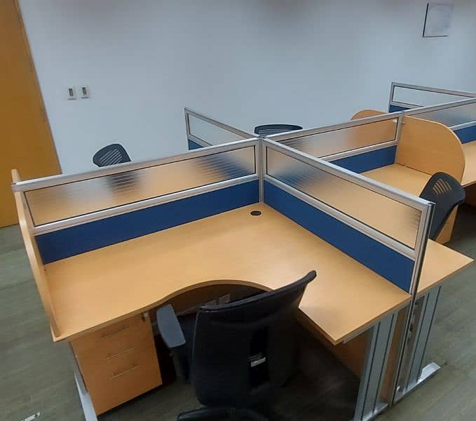 Set of 4 workstations in imported sheet & pedestal drawers | 8ft x 9ft 0