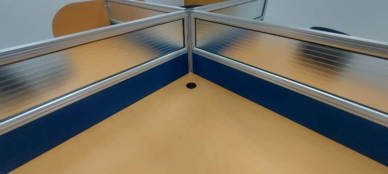 Set of 4 workstations in imported sheet & pedestal drawers | 8ft x 9ft 9