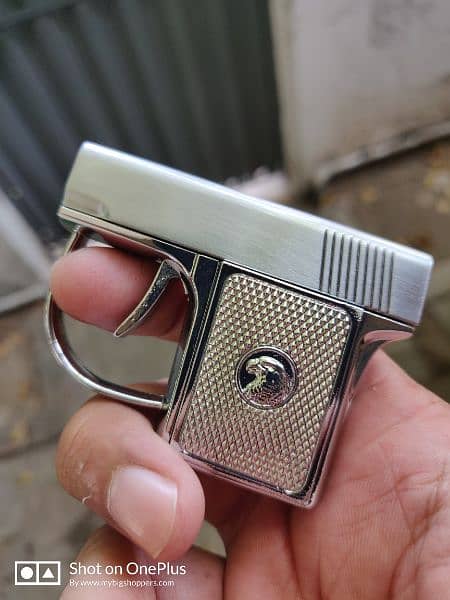 Metal G-shape lighter 6