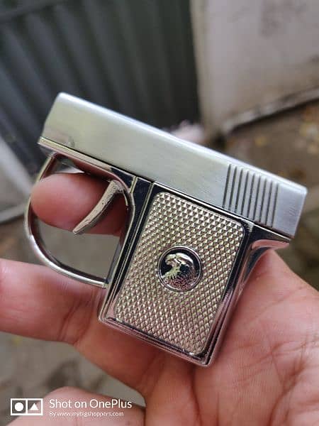 Metal G-shape lighter 8