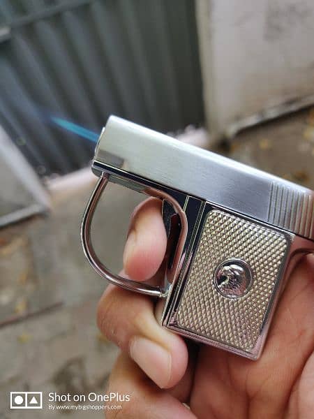 Metal G-shape lighter 9