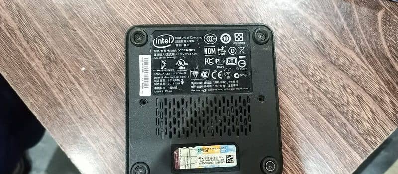 Intel NUC Mini PC 2