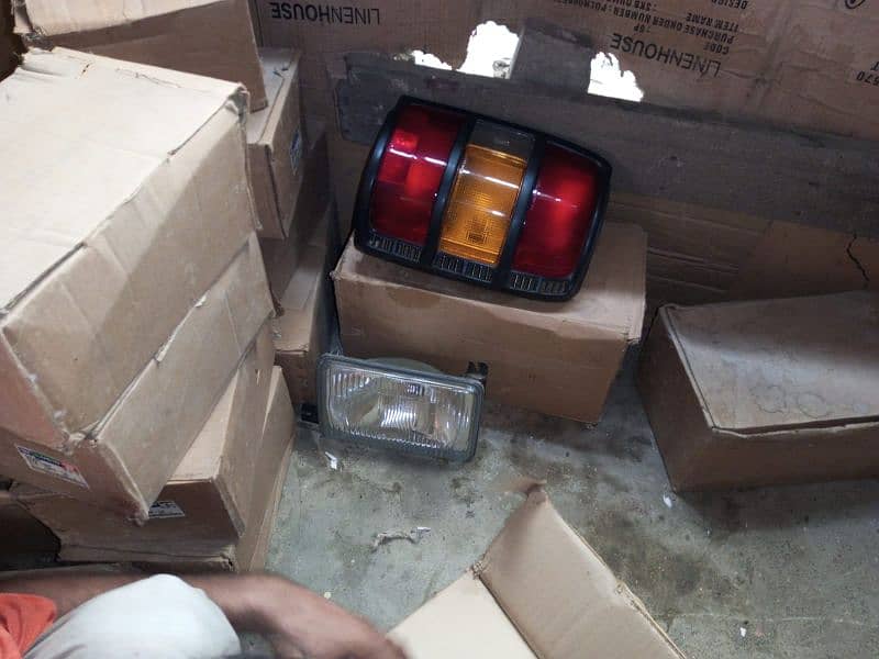 Pajero Both Side Tail Light 1991 to 1999 4