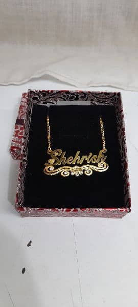 costumizer gold plated name locket 5