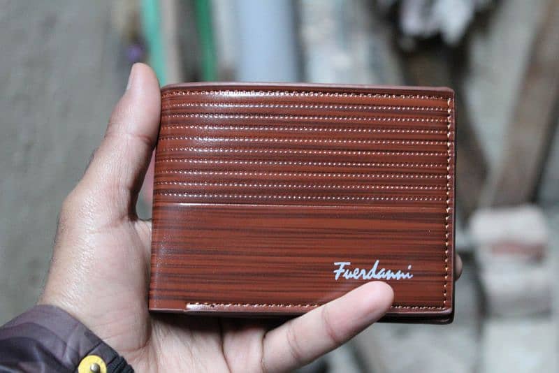 Stylish Men's Wallet (Shiny Look) - PU Leather - Standard Size 2