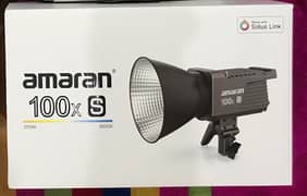 Aputure Amaran 100xS for video Light
