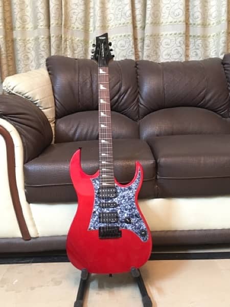 Sqoe Electric Guitar 10 by 10 mint Condition 3
