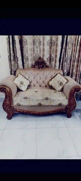 Beautiful Sofa 0