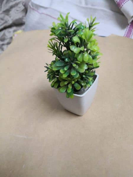 Condition 10/10 Best quality home furniture artificial plant piece 3