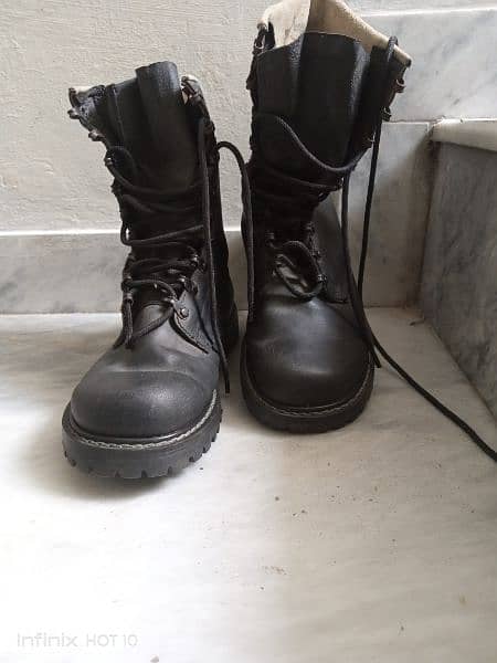 combat boots 0