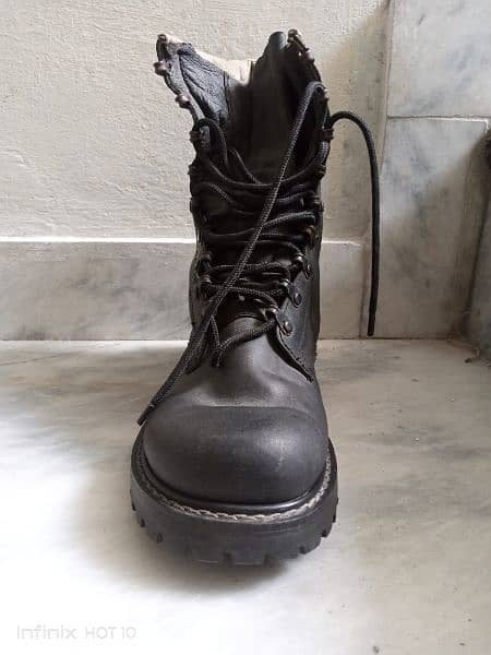 combat boots 1