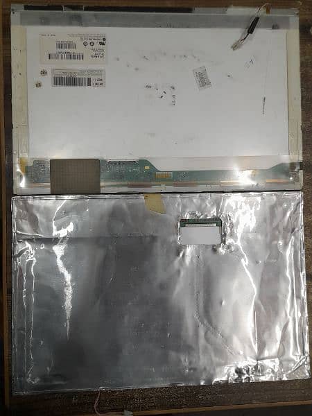 dell d830 laptop lcd &Usb boot available 4