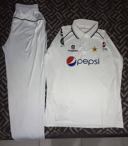 Cricket Hardball White Kit 1