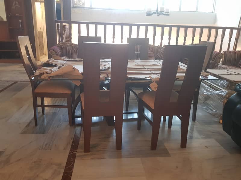 6 seater sheesham wood dinning table with glass top 0
