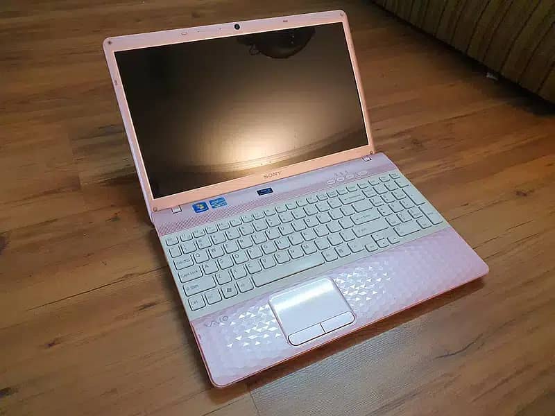 SONY VAIO VPCEH2HFX LADIES PINK COLOR NOTEBOOK IN DECEN SPECS AND PRIC 1