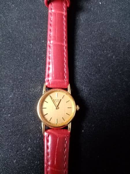 Vintage Original Ultra Slim Seiko Quartz 5