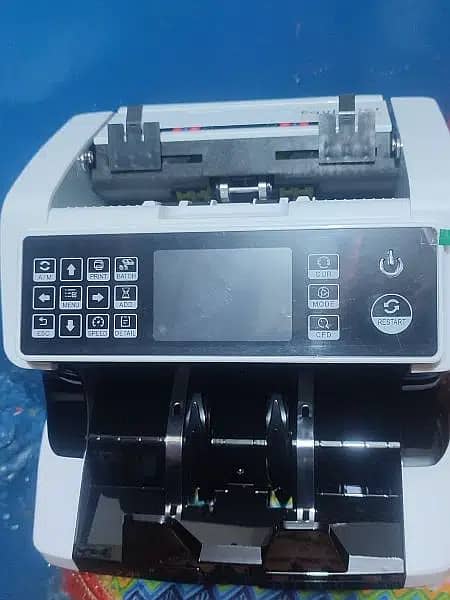 SM Multi currency mix bank cash counting machine, locker Pakistani 10