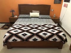 Tahli Wood bed set kind size bed,