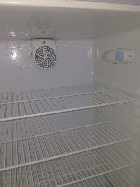 Kenwood Imported Fridge for sale available in good condition 5
