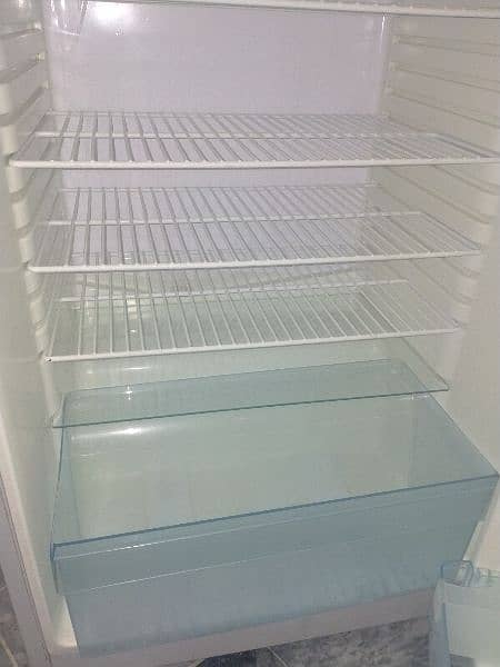 Kenwood Imported Fridge for sale available in good condition 6