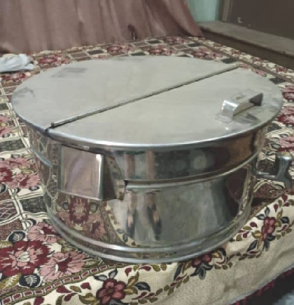 dahi bhalay or kheer displaying container 2