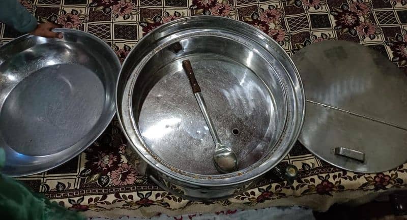 dahi bhalay or kheer displaying container 4