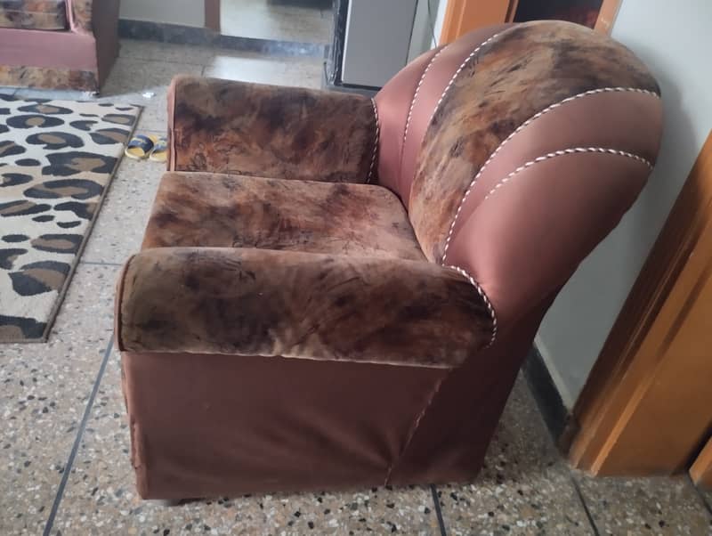 5 seater sofe for sale 1