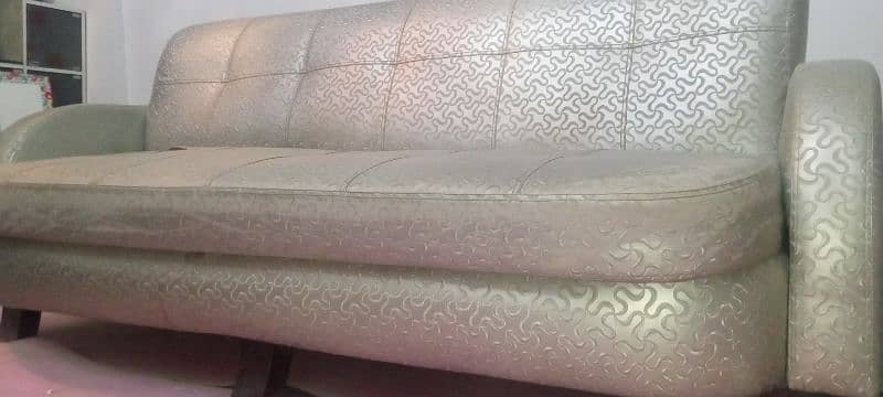 sofa set 5 seater. 2